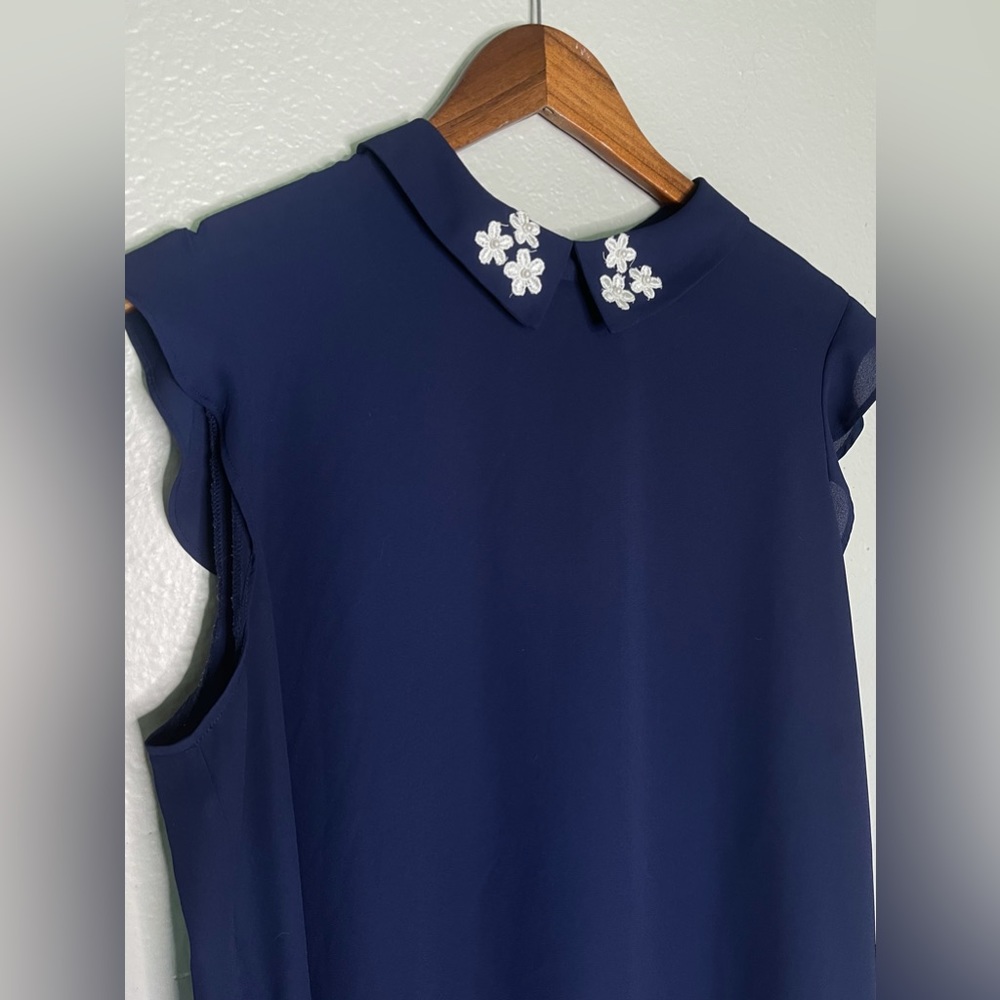 Elle Floral-Crochet Vintage Blouse - Picture 3 of 4